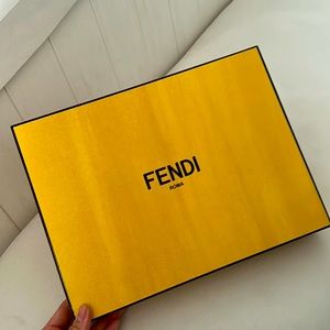 Auth Fendi Medium Box
